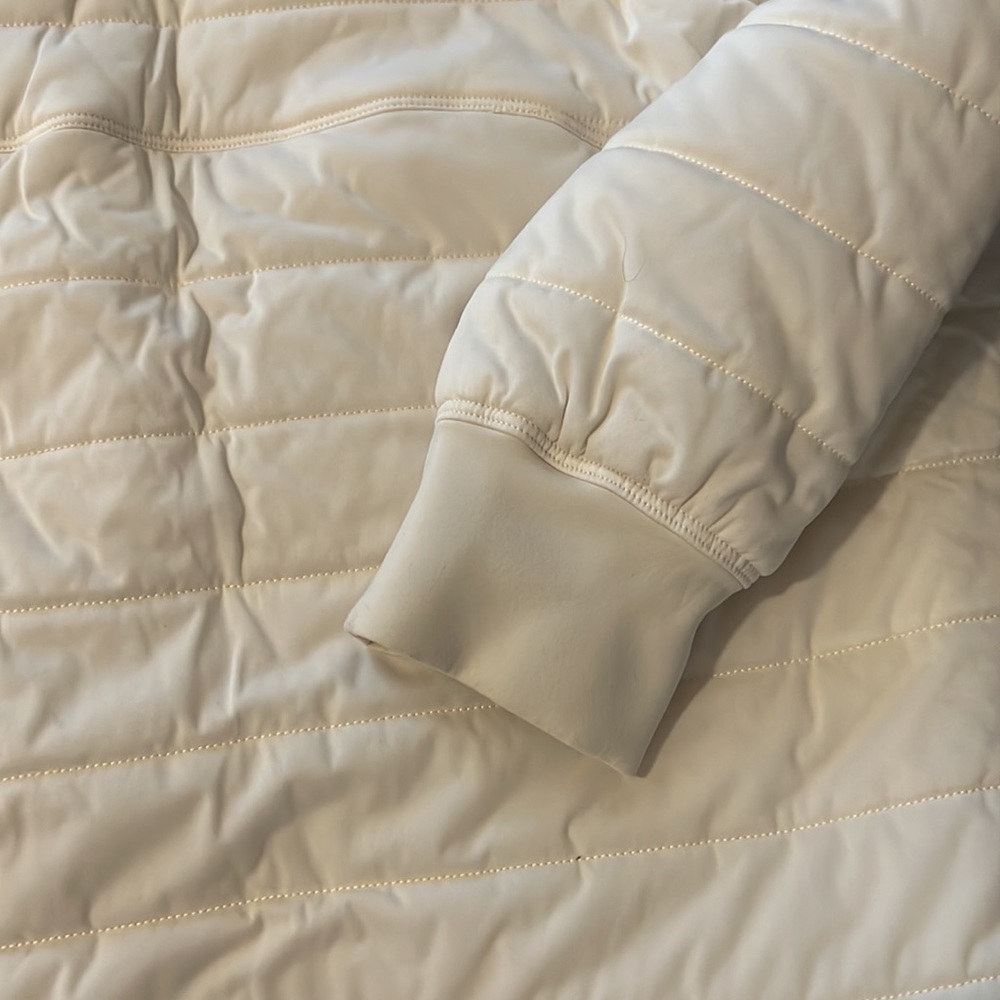 Lululemon White Pullover sz 2 - Picture 8 of 8